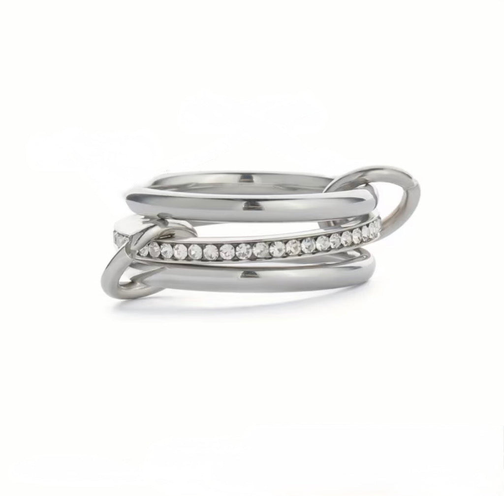 Triple link ring